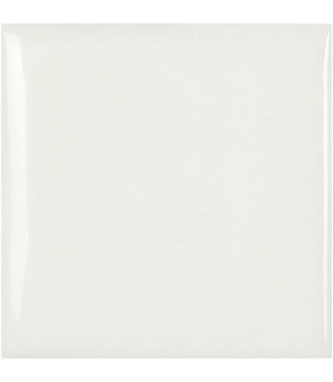 Bulge AP White 12,4x12,4cm.