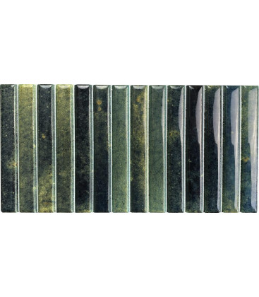 Kit-Kat Mosaic Grass Glossy 11,5x23,1x0,8 cm.
