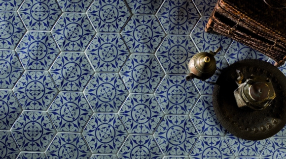 THE EXOTIC TOUCH WITH VINTAGE TILES